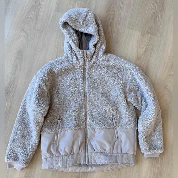 Hollister Jackets & Blazers - Hollister Fluffy Women’s Gray Jacket, Size Small, NWT